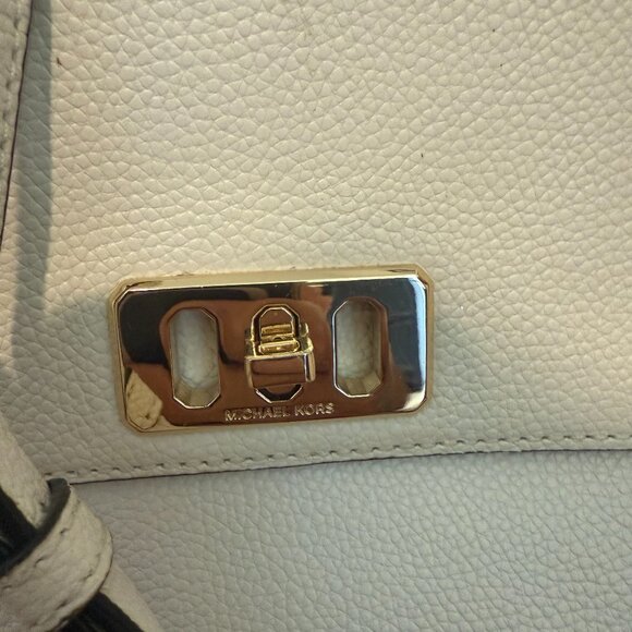 Michael Kors Karson Medium Satchel – Optic White Pebbled Leather - Picture 4 of 4